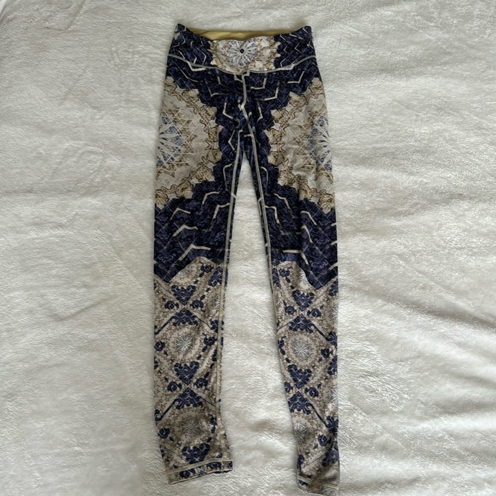 Wolven Threads Leggings Yoga Pants XS